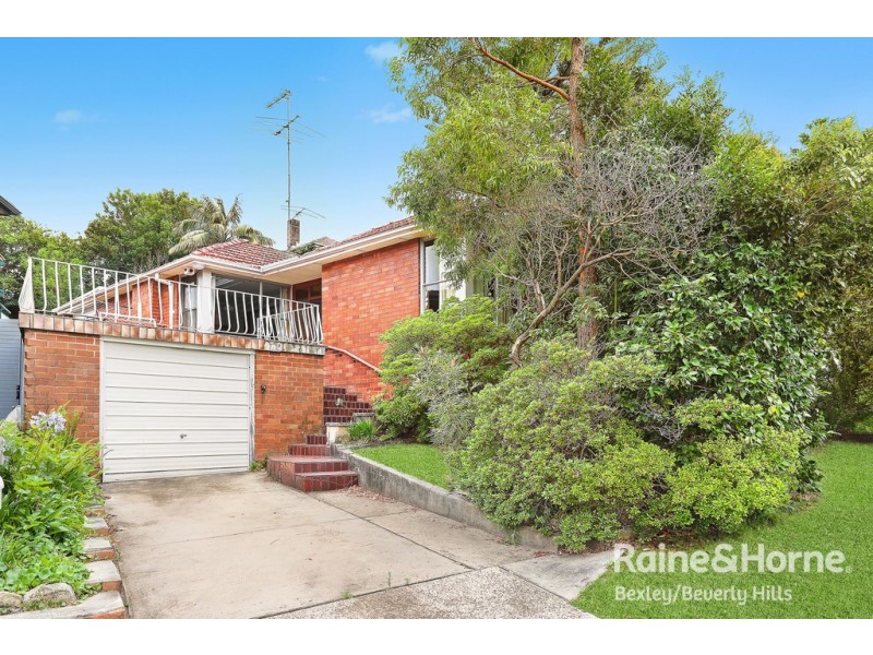 16 Mooney Avenue, Blakehurst NSW 2221