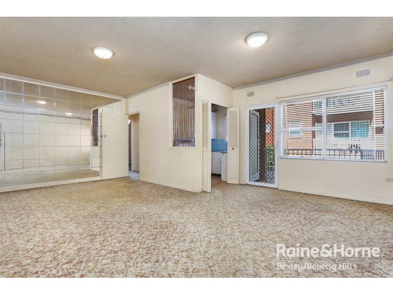 1/13 Phillip Street, Roselands NSW 2196