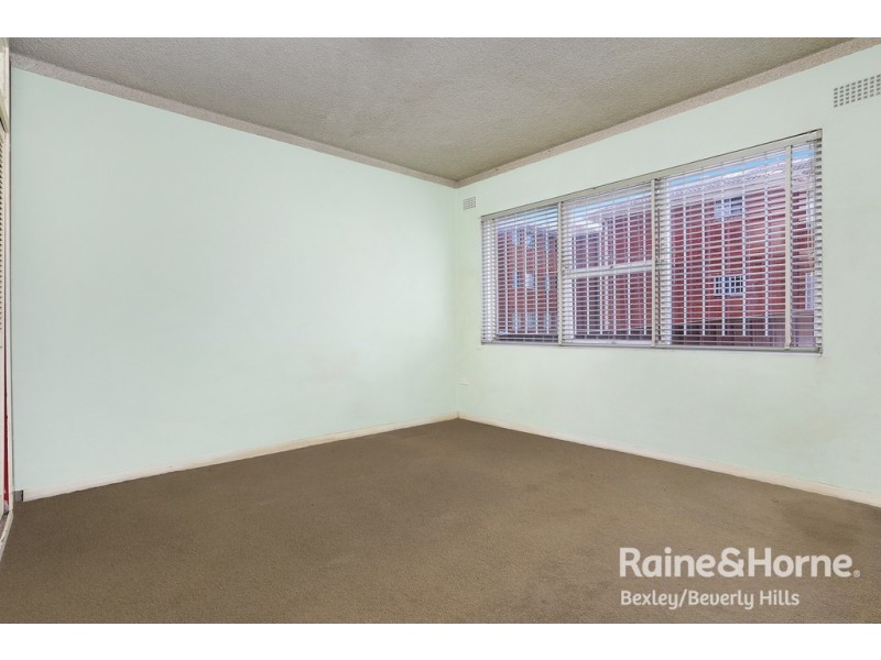 1/13 Phillip Street, Roselands NSW 2196