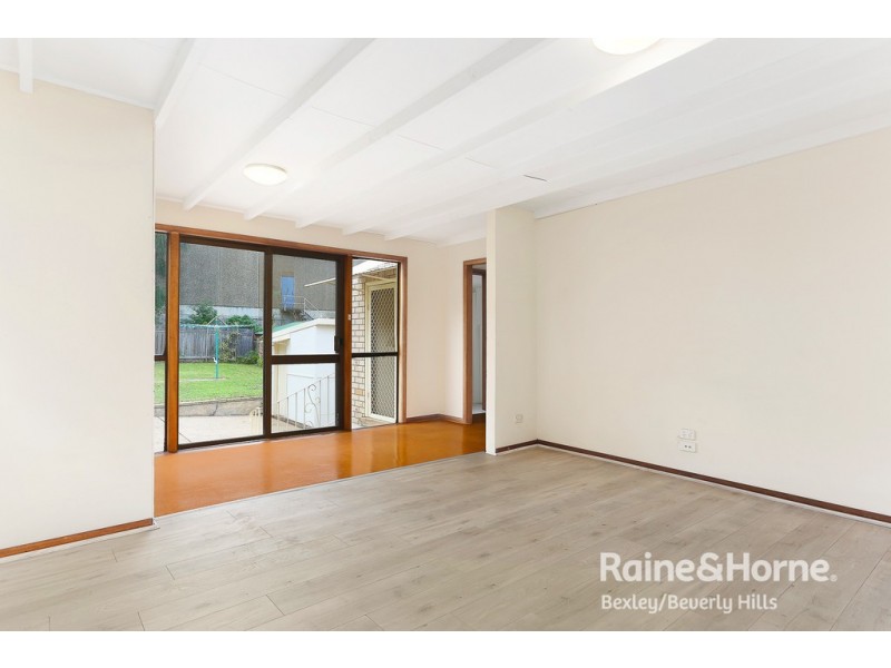 33 Glamis Street, Kingsgrove NSW 2208