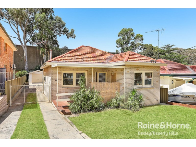 33 Glamis Street, Kingsgrove NSW 2208