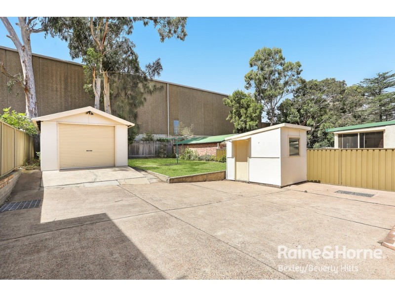 33 Glamis Street, Kingsgrove NSW 2208