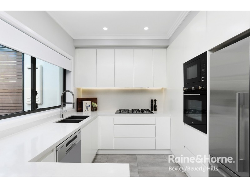 4/171-177 Moorefields Road, Roselands NSW 2196