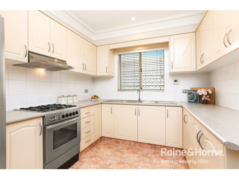 27 Nockolds Avenue, Punchbowl NSW 2196