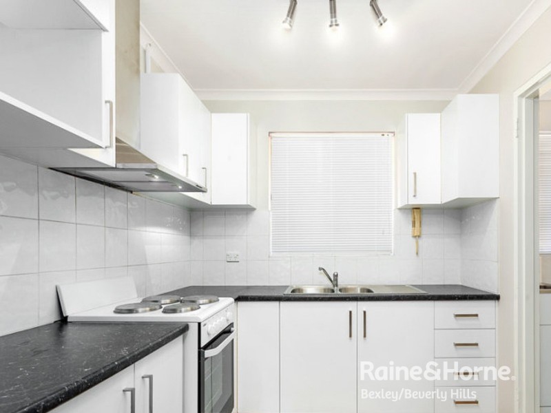 4/100 Leylands Parade, Belmore NSW 2192