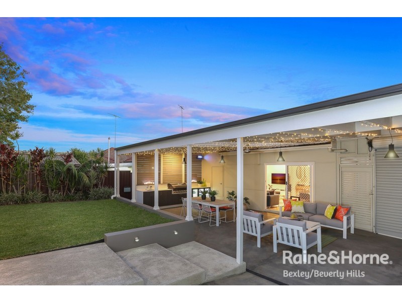 79 Glamis Street, Kingsgrove NSW 2208