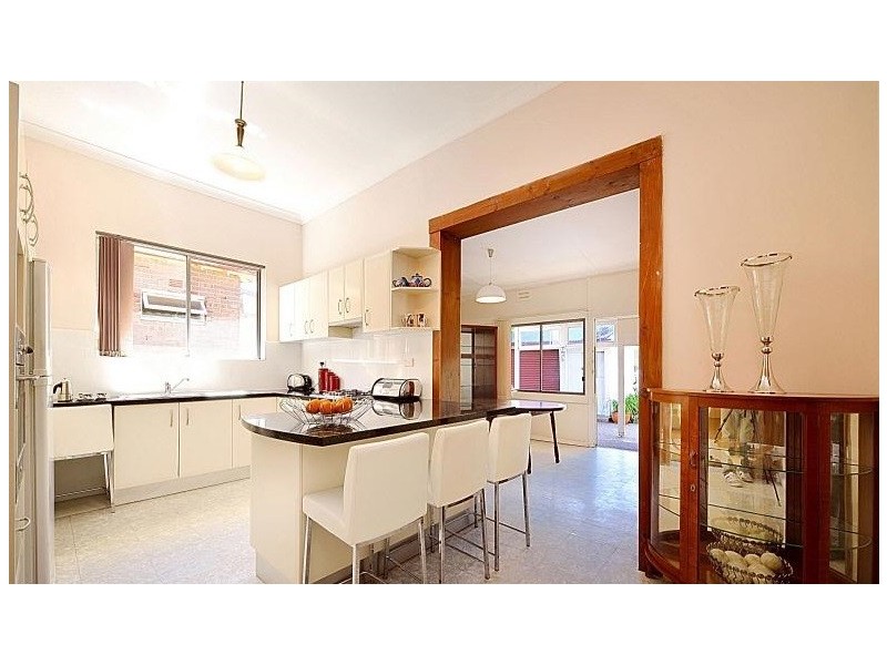 242 Wollongong Rd, Arncliffe NSW 2205