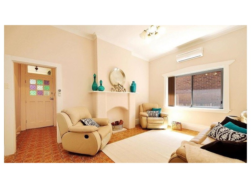 242 Wollongong Rd, Arncliffe NSW 2205