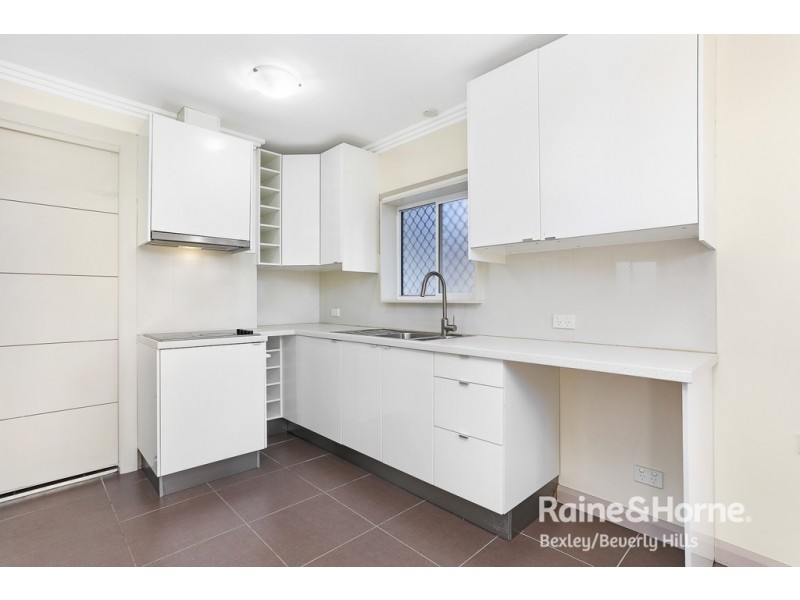 6a Pearl Avenue, Belmore NSW 2192