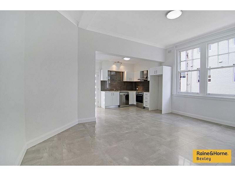 1/64 CRONULLA STREET, Carlton NSW 2218