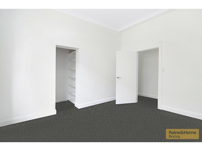 1/64 CRONULLA STREET, Carlton NSW 2218