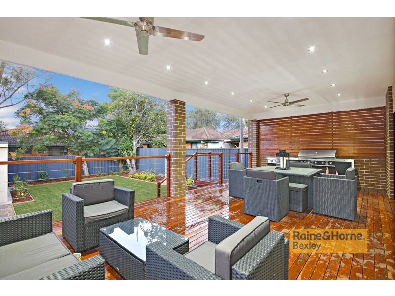 11 Mercury Street, Beverly Hills NSW 2209