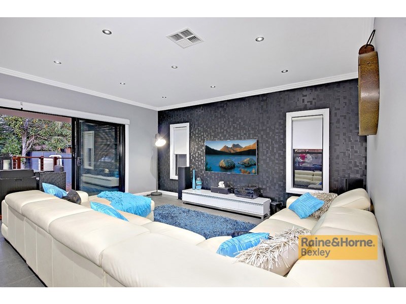 11 Mercury Street, Beverly Hills NSW 2209