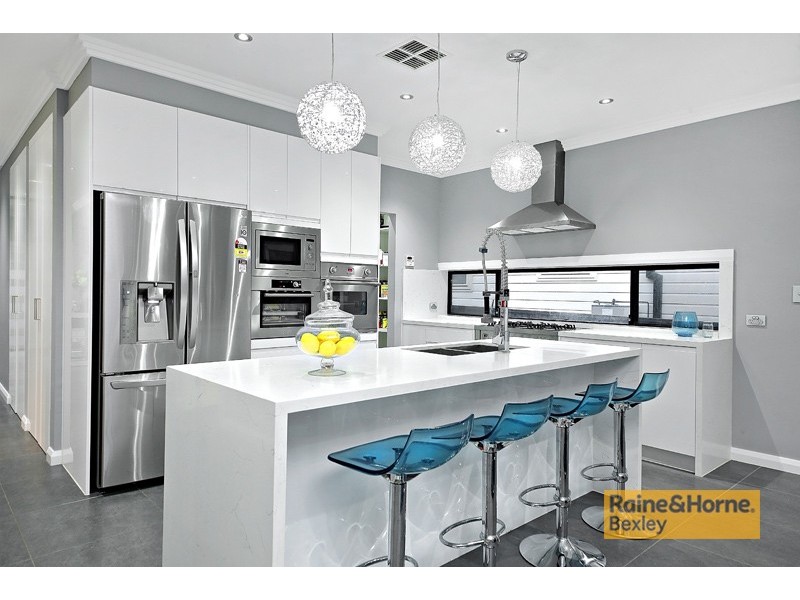 11 Mercury Street, Beverly Hills NSW 2209