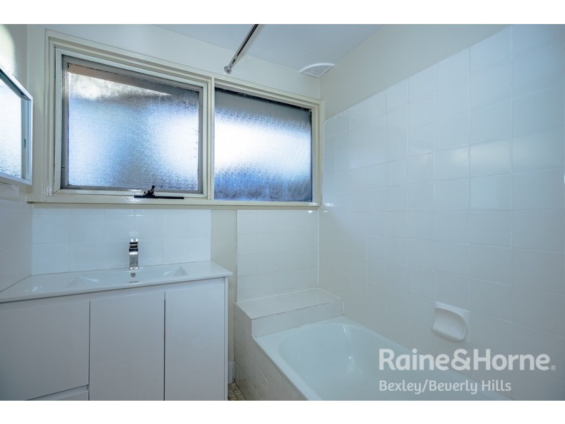 26 Davidson Road, Menai NSW 2234