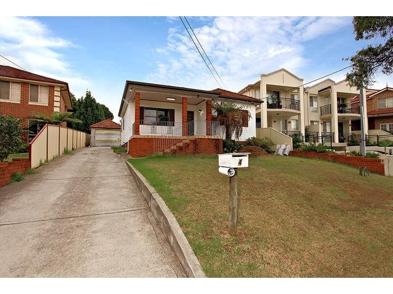 4 Merlen Crescent, Yagoona NSW 2199