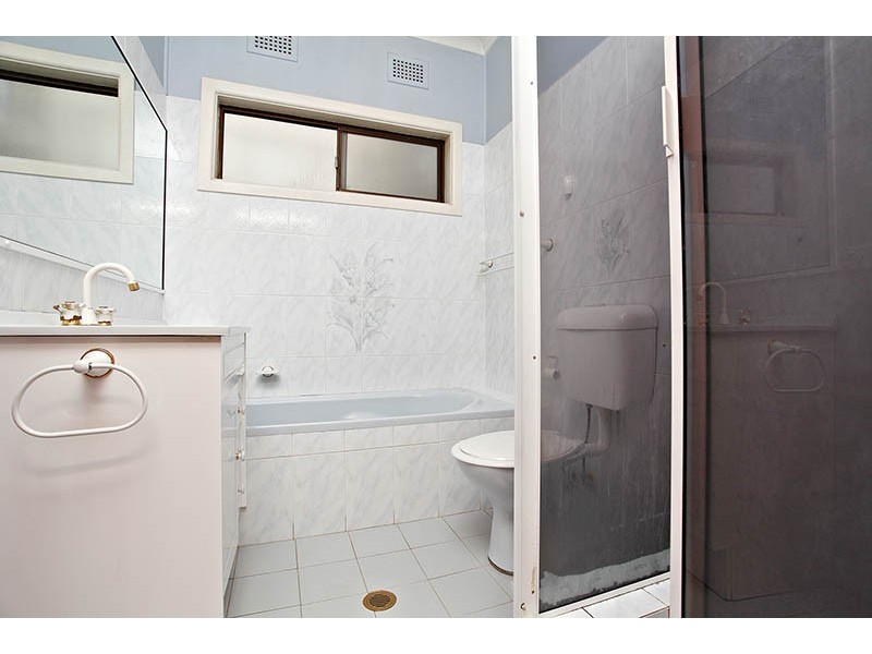 4 Merlen Crescent, Yagoona NSW 2199