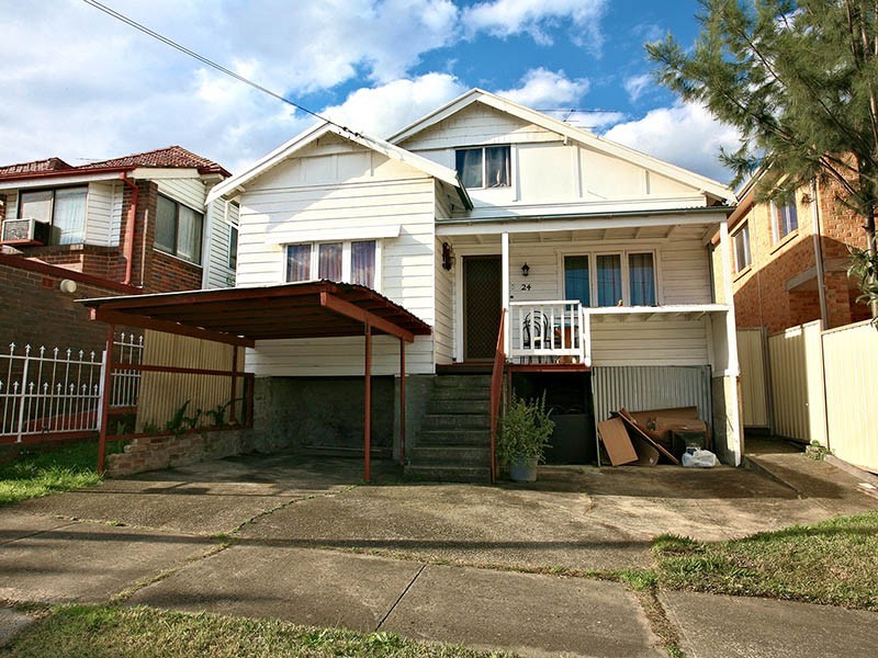 24 Chamberlain Road, Bexley NSW 2207