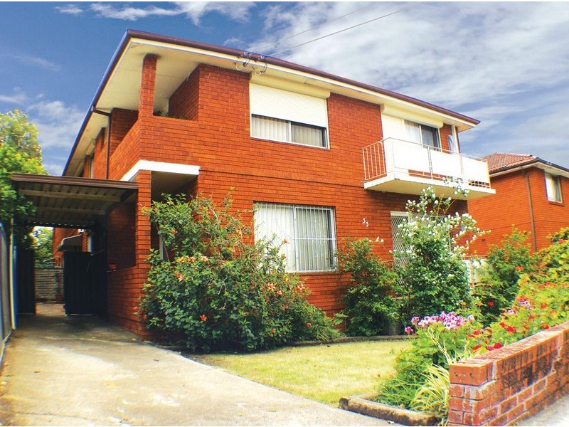 2/33 Claremont Street, Campsie NSW 2194