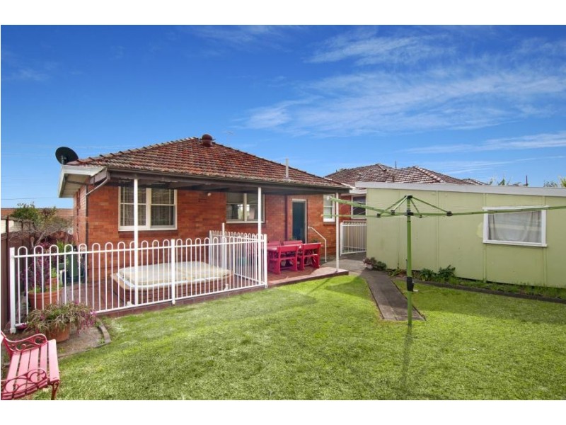 1A Locksley Road, Bexley NSW 2207