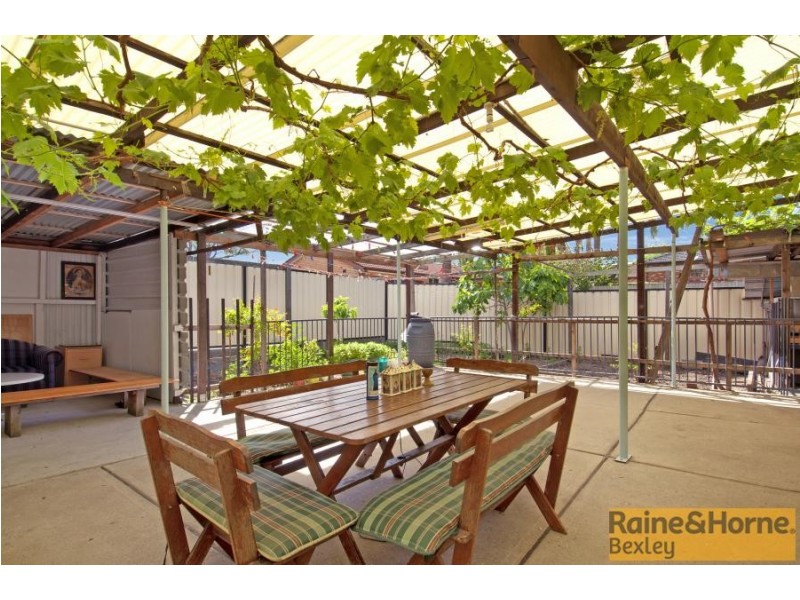 69 Hunter Street, Condell Park NSW 2200