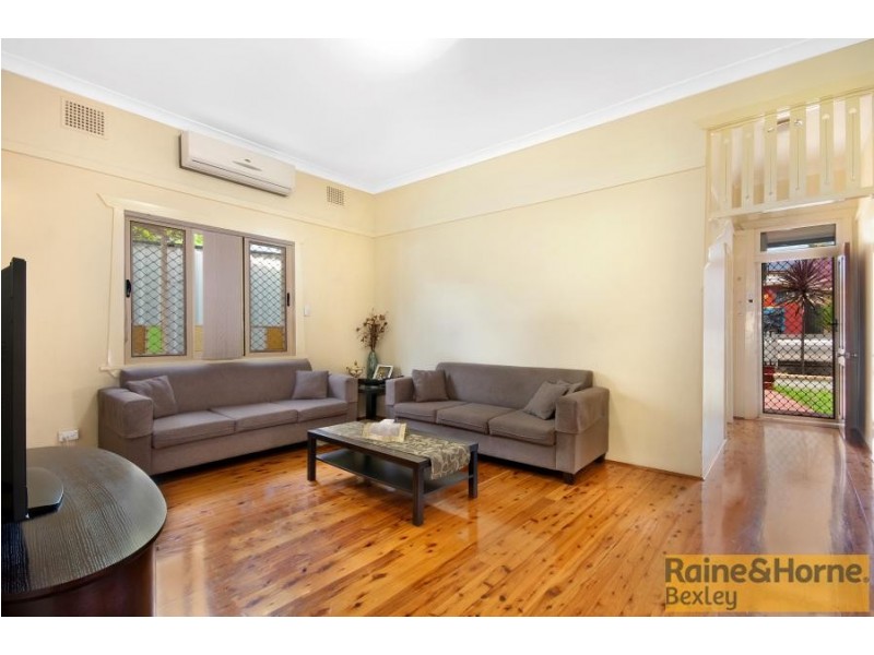 402 Stoney Creek Road, Kingsgrove NSW 2208