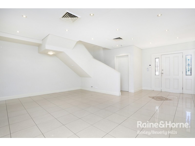 17A Rogers Street, Roselands NSW 2196
