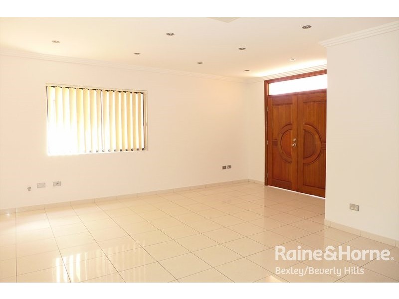 19 Ridgewell Street, Roselands NSW 2196