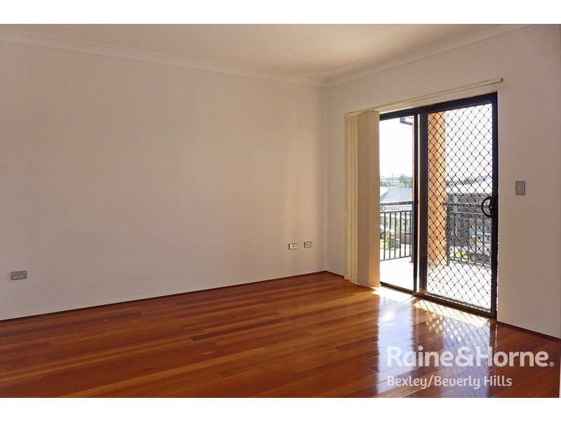 19 Ridgewell Street, Roselands NSW 2196