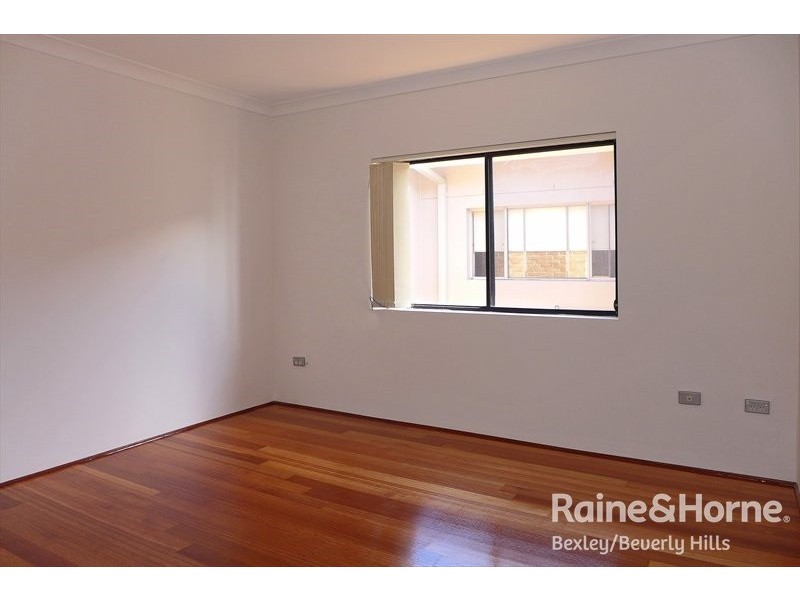 19 Ridgewell Street, Roselands NSW 2196