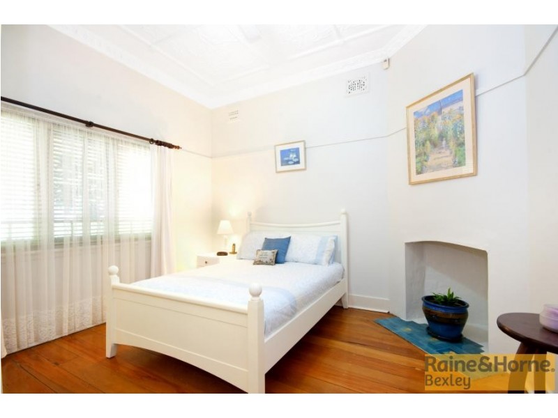 19 Bayview Street, Bexley NSW 2207