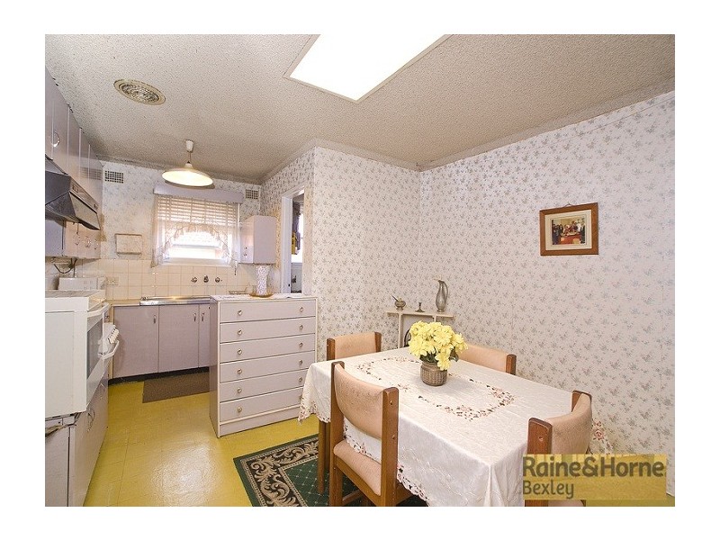 10/15 St. Albans Road, Kingsgrove NSW 2208