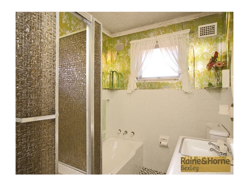 10/15 St. Albans Road, Kingsgrove NSW 2208