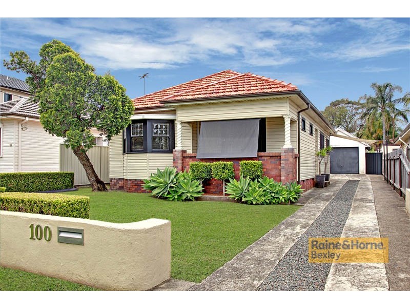 100 Armitree Street, Kingsgrove NSW 2208