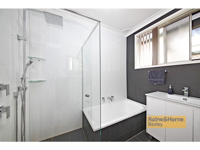 2/3 St Georges Road, Bexley NSW 2207