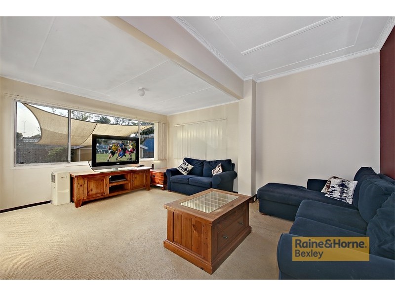7 Tasker Avenue, Clemton Park NSW 2206