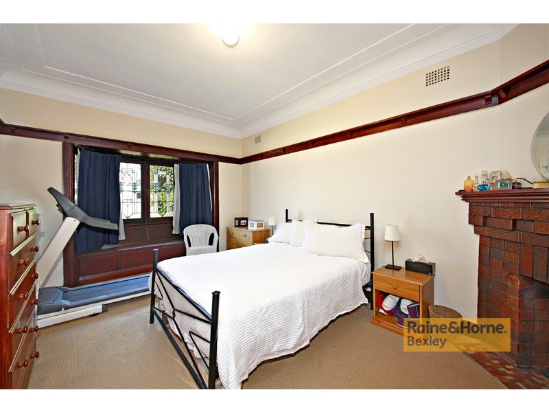 7 Tasker Avenue, Clemton Park NSW 2206