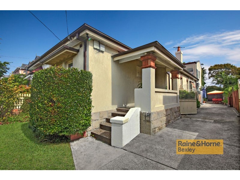 5a John Street, Bexley NSW 2207