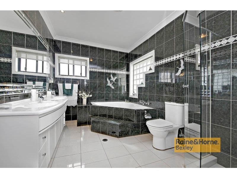 2 Donnan Street, Bexley NSW 2207