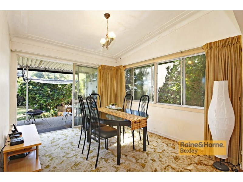 20 Locksley Road, Bexley NSW 2207