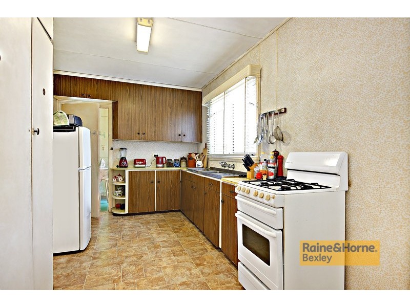 20 Locksley Road, Bexley NSW 2207