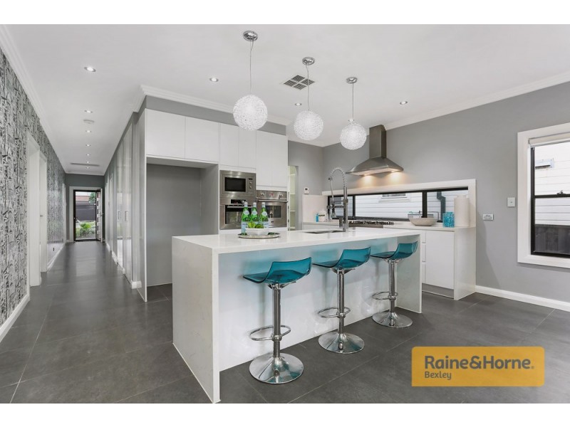 11 Mercury Street, Beverly Hills NSW 2209