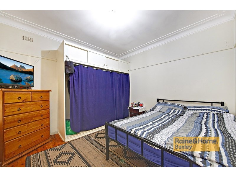 1 Duke Street, Canley Heights NSW 2166
