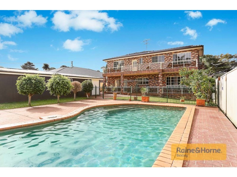 5 Heath Road, Blakehurst NSW 2221