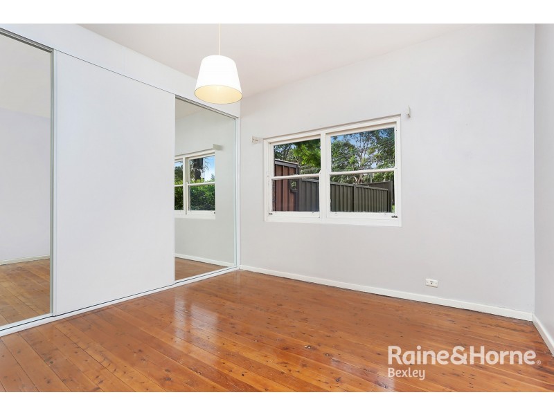 1/102 STONEY CREEK RD, Bexley NSW 2207