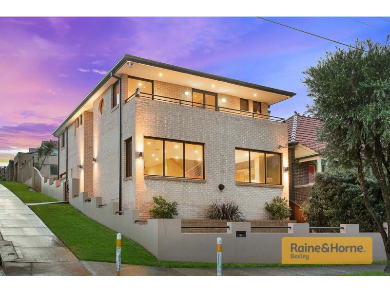 2 Wolli Creek Road, Banksia NSW 2216