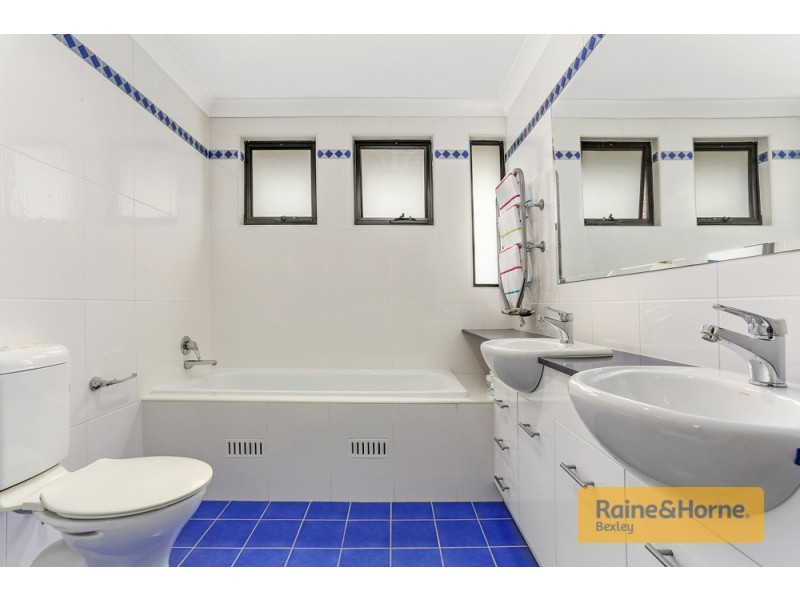 2 Wolli Creek Road, Banksia NSW 2216