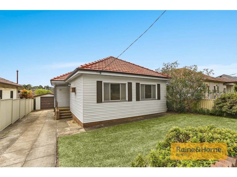 31 Eva Street, Roselands NSW 2196