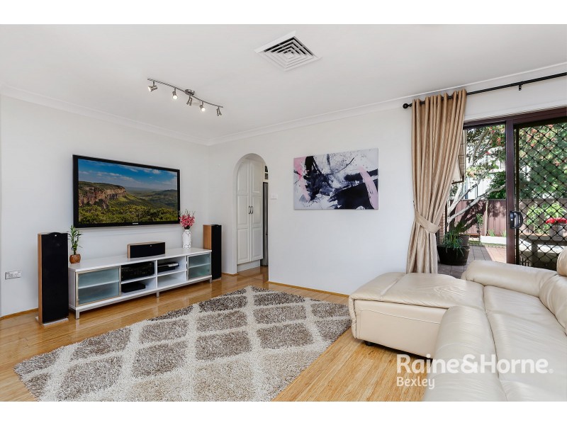 9 St Georges Road, Bexley NSW 2207