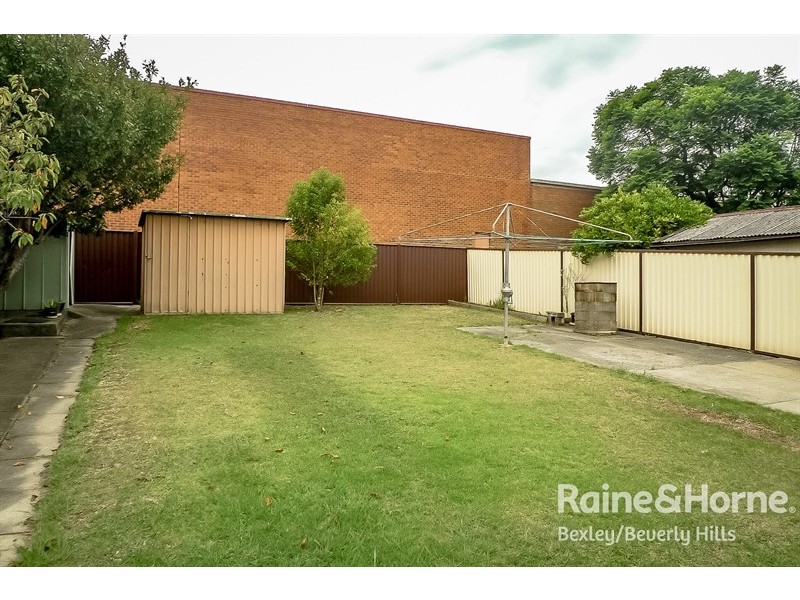 71 Glamis Street, Kingsgrove NSW 2208